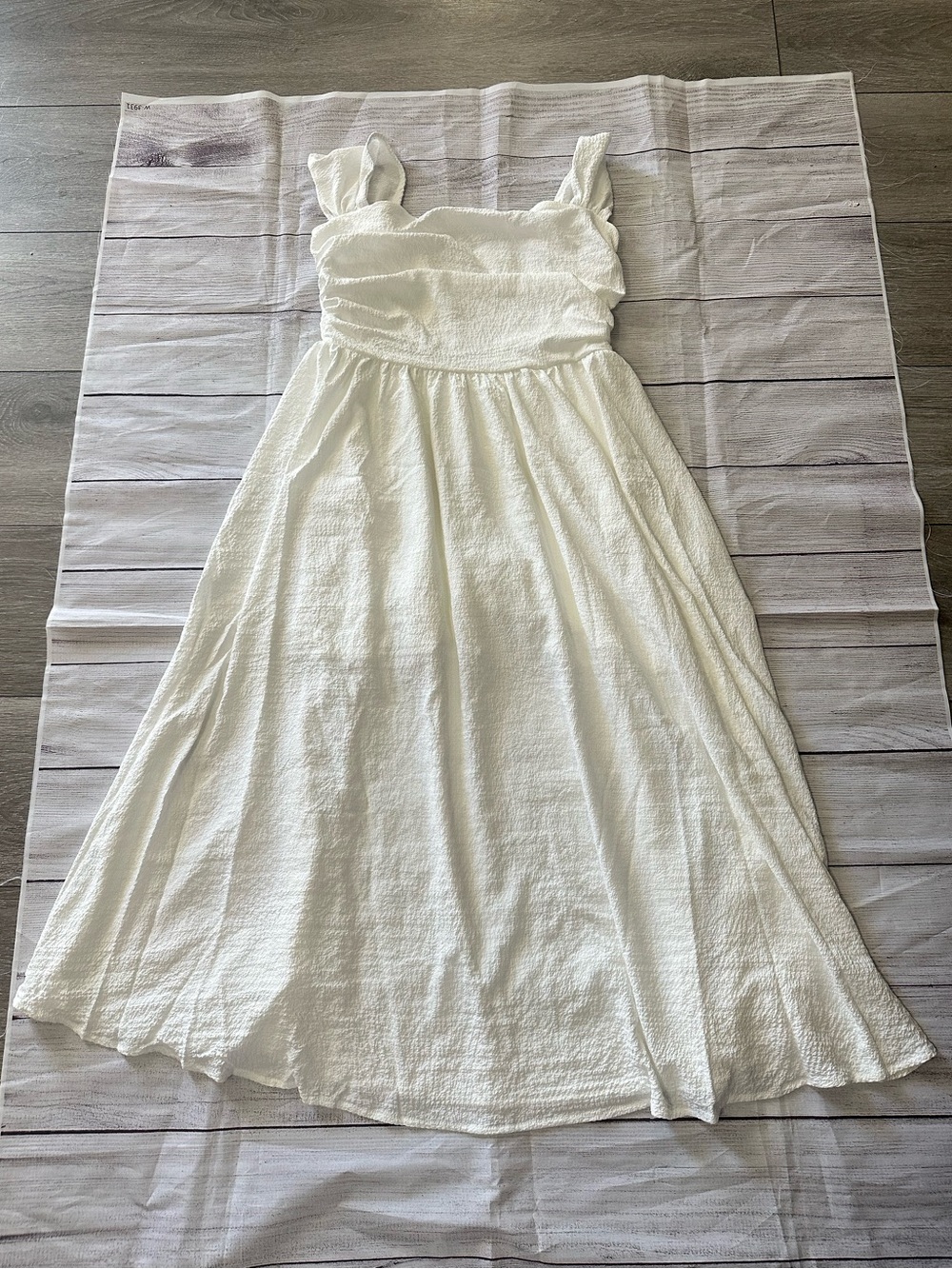 Woman SHEIN white ruffle off shoulder dress